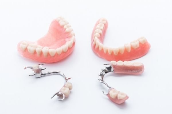 Trồng răng giả tháo lắp - Nha khoa An An Quận 8 TPHCM