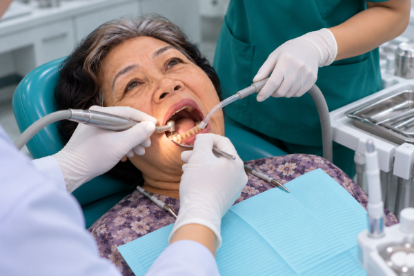 Ca lâm sàng nha khoa - Bọc răng sứ có hại không